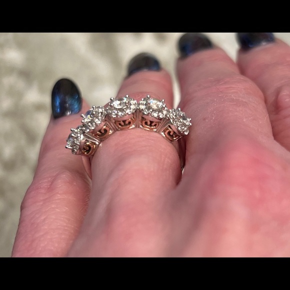 New 18k Rose gold & 925 Sterling Silver Anniversary band. 💍🤍 - Picture 4 of 9